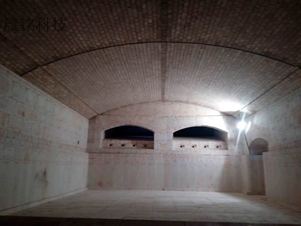 Glass furnace construction