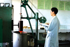 研發(fā)中心 研發(fā)中心